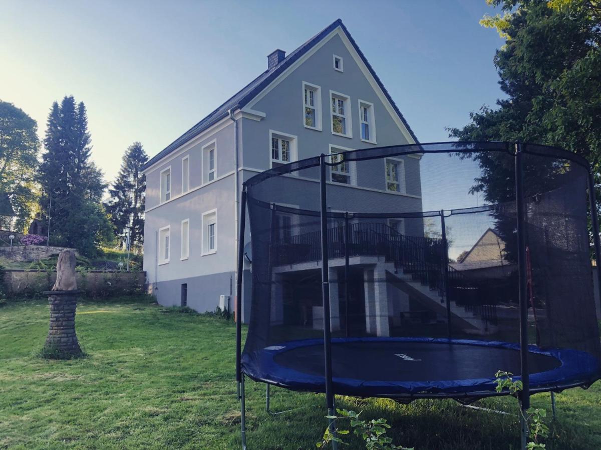 Mein Eifel Ferienhaus Altes Pfarrhaus Dahlem  المظهر الخارجي الصورة